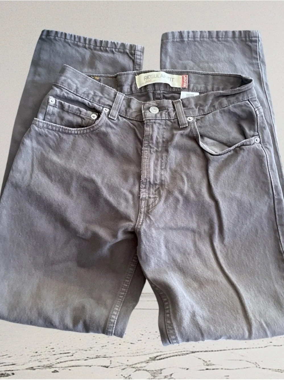 Levi's Men's Relaxed Fit Gray Denim Jeans